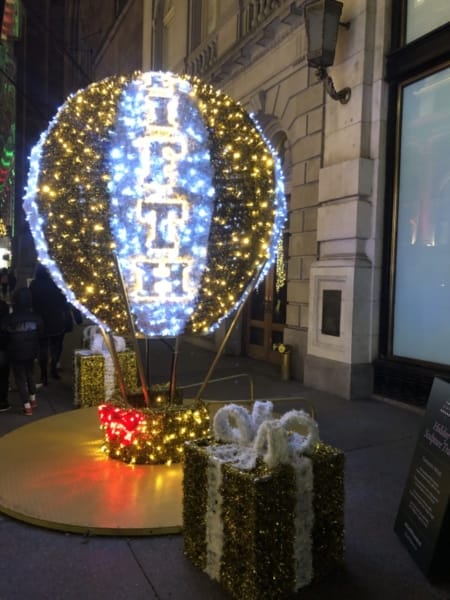 Holiday sculpture near Central Park at Christmas