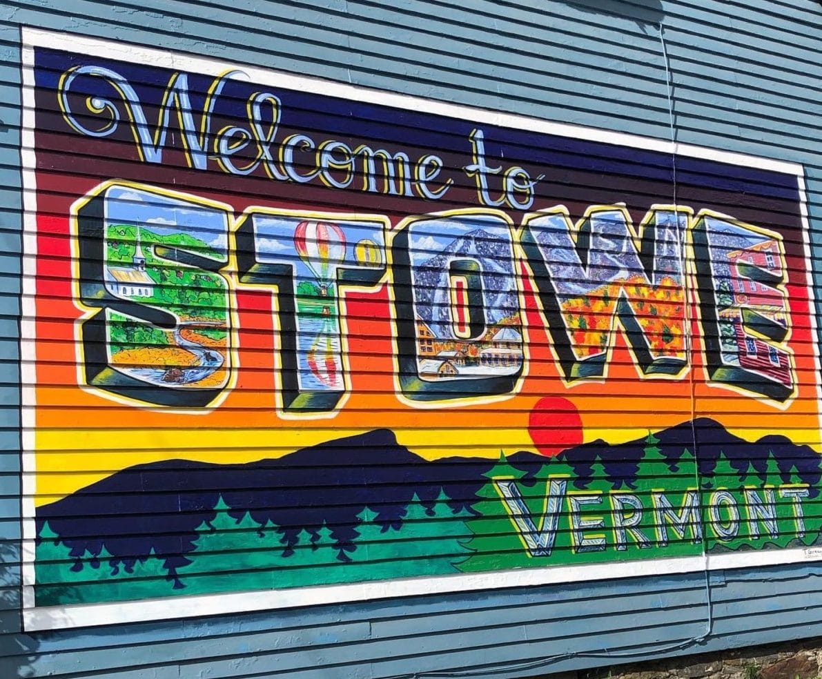 Welcome to Stowe mural