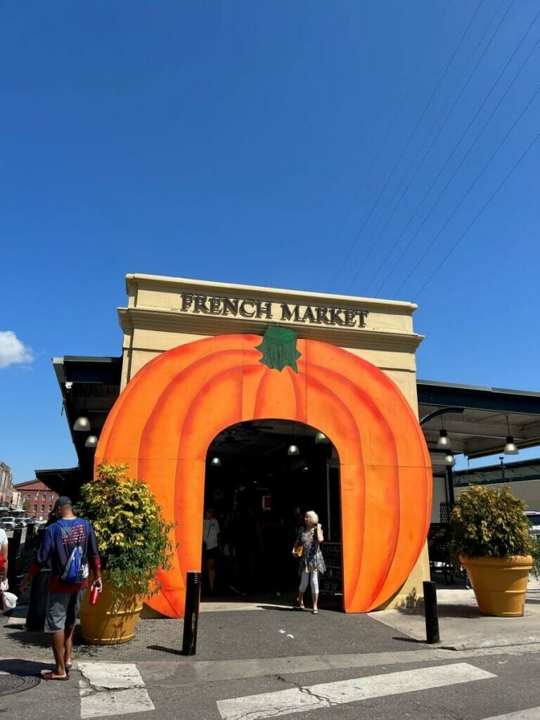 shopping at French Market on girls trip to New Orleans