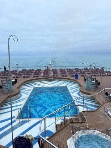 HAL outdoor deck pool