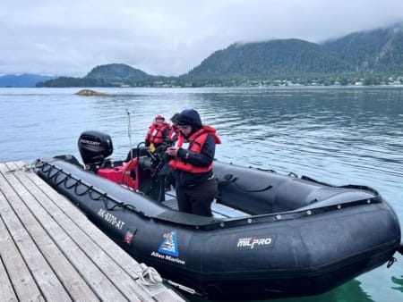 zodiac adventure tour to fin island lodge