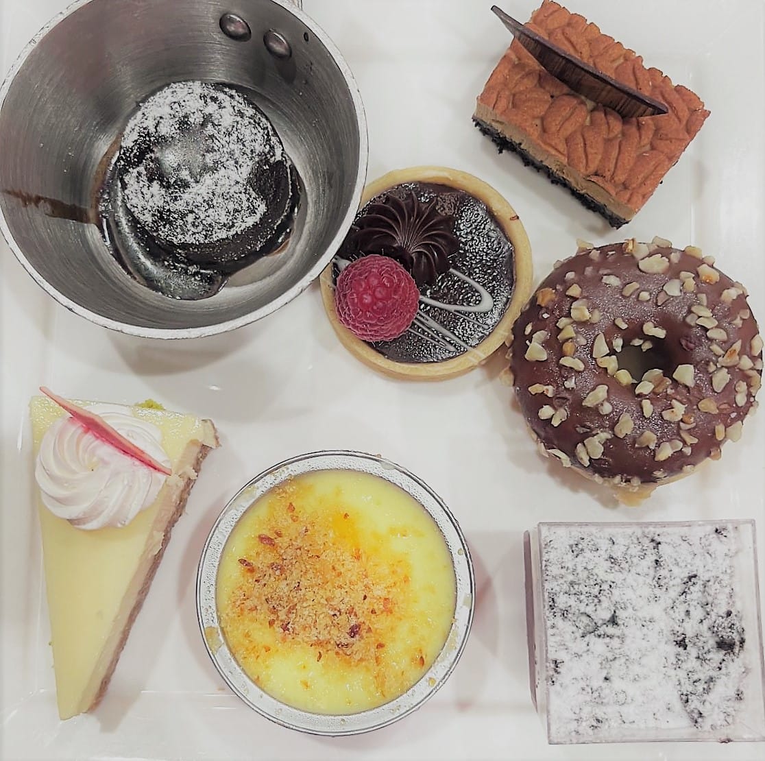 desserts at Cosmopolitan buffet