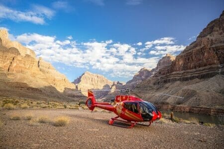 girls trip to vegas grand canyon helicopter tour
