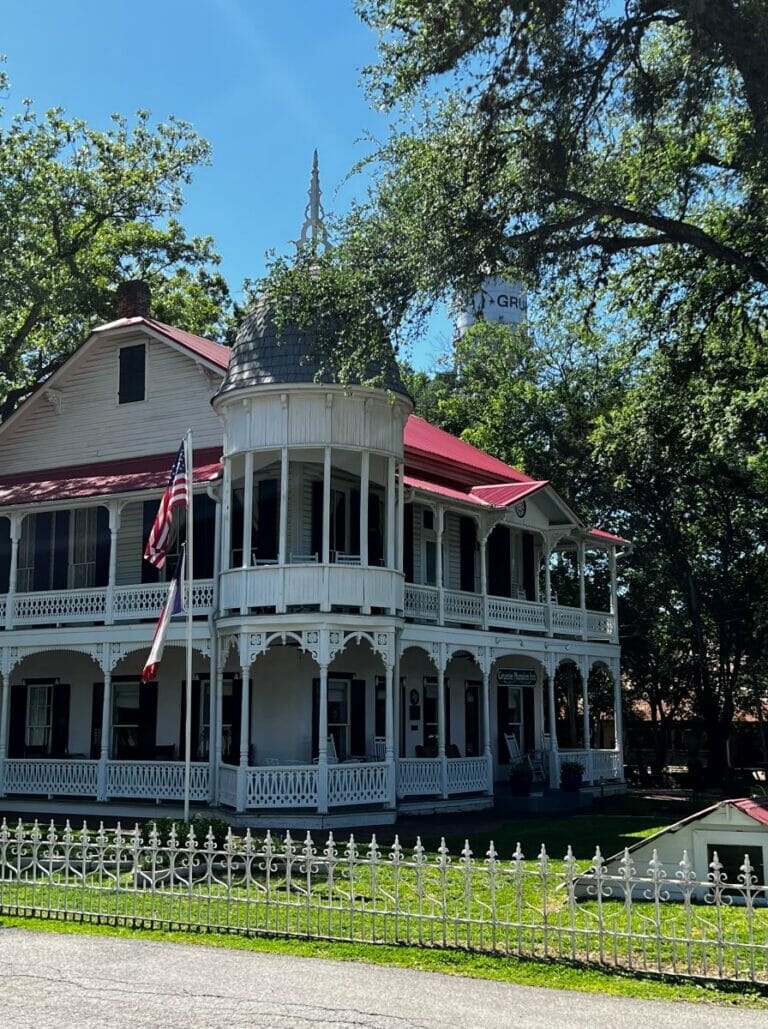 Gruene Mansion where to stay