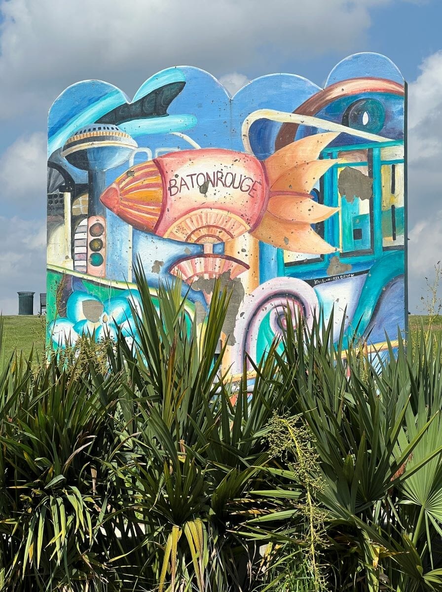 Baton Rouge sign along River Road