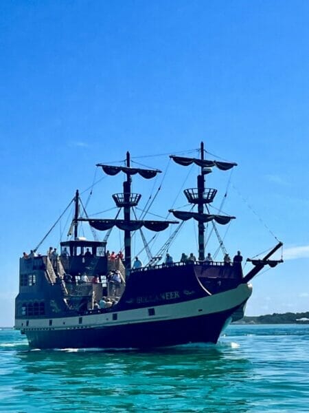 pirate boat rental 