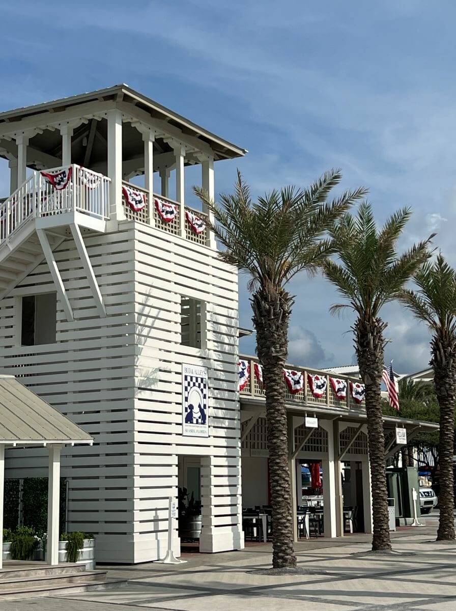 Bud & Alley's in Seaside