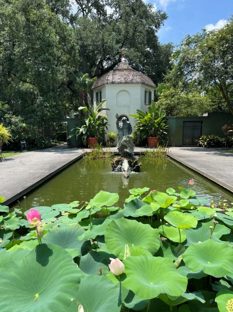 Houmas House Gardens in Baton Rouge