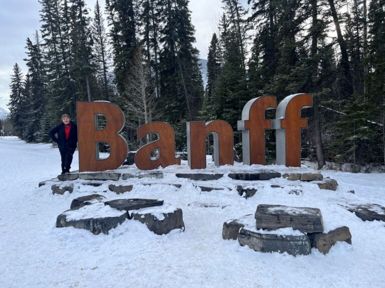 Banff sign near the entrance to Vermilion lake