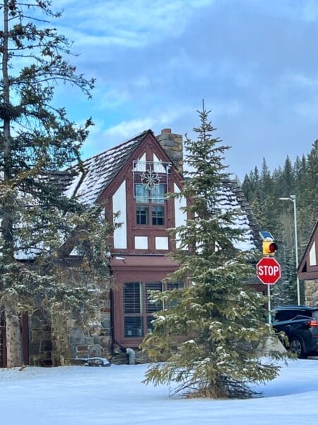 Banff National park entrance 