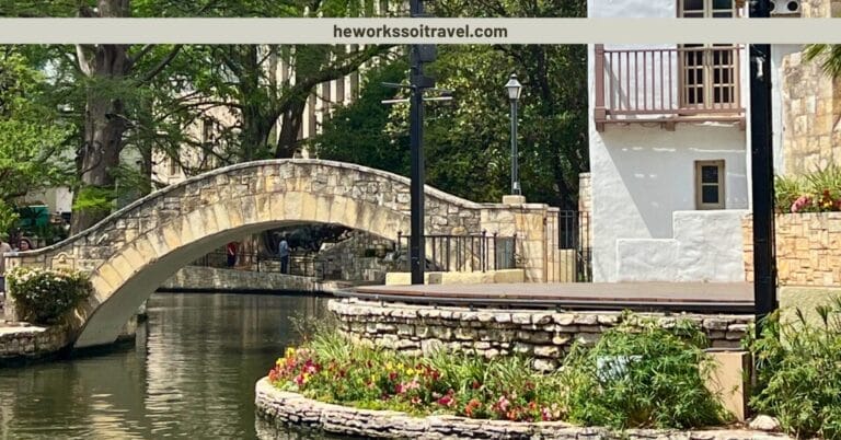 San Antonio Riverwalk hotels with balconies cover