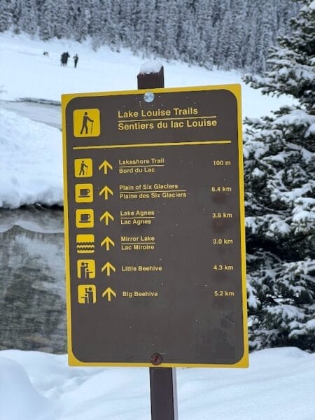 cross country sign for Lake Louise