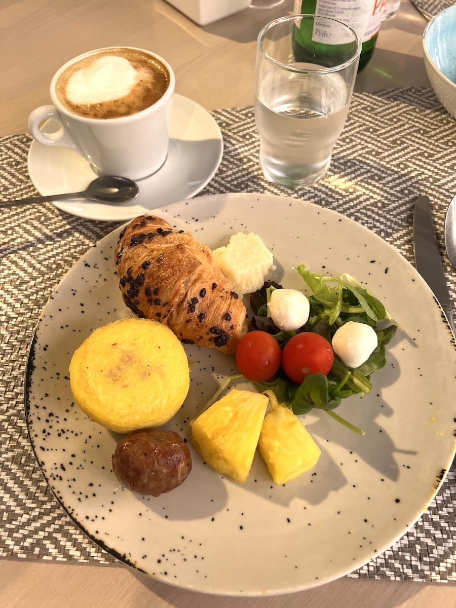 breakfast and coffee at Osteria at Hyatt Centric Murano