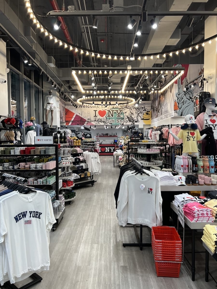 NYC souvenir shop