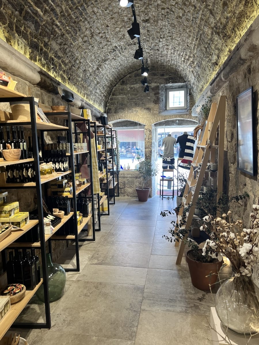 shopping in Split