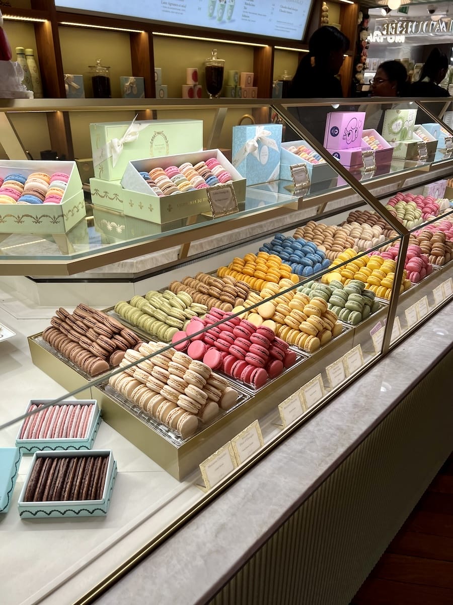 macarons in Paris