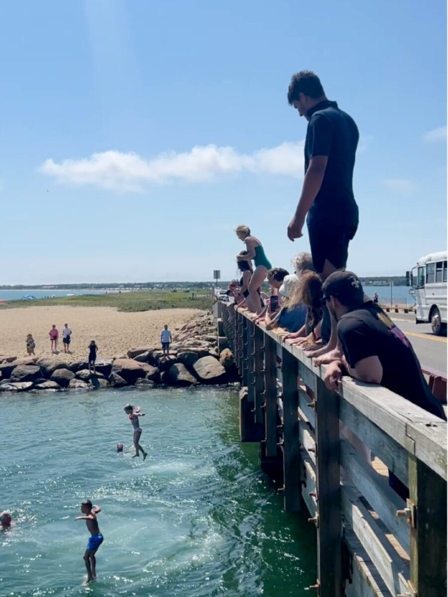 kids jumping off bridge