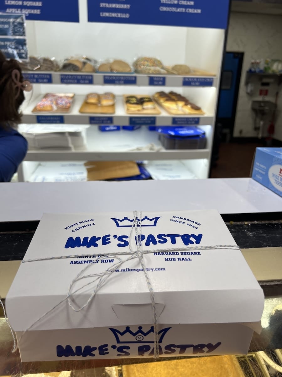 Mike's Pastry Box