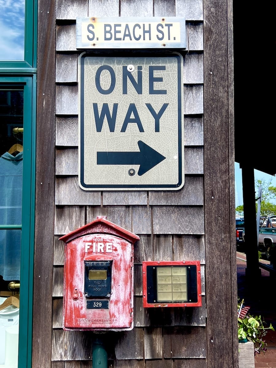 Beach St sign