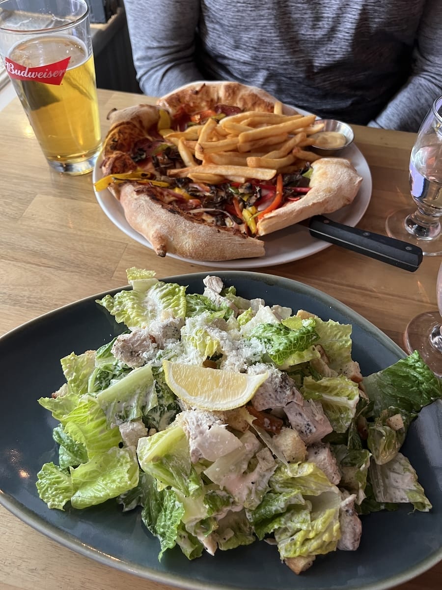 lunch at Savinis