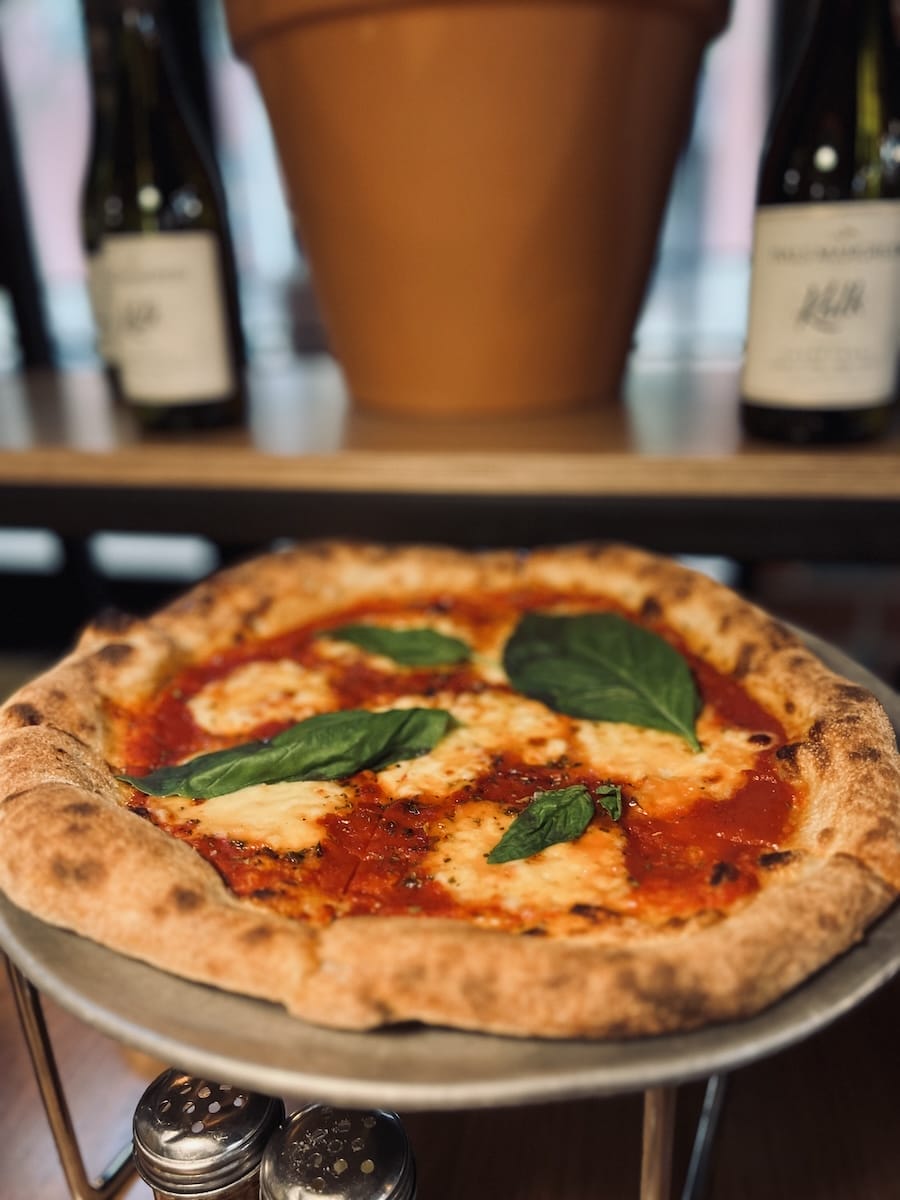 pizza at Fife and Farro