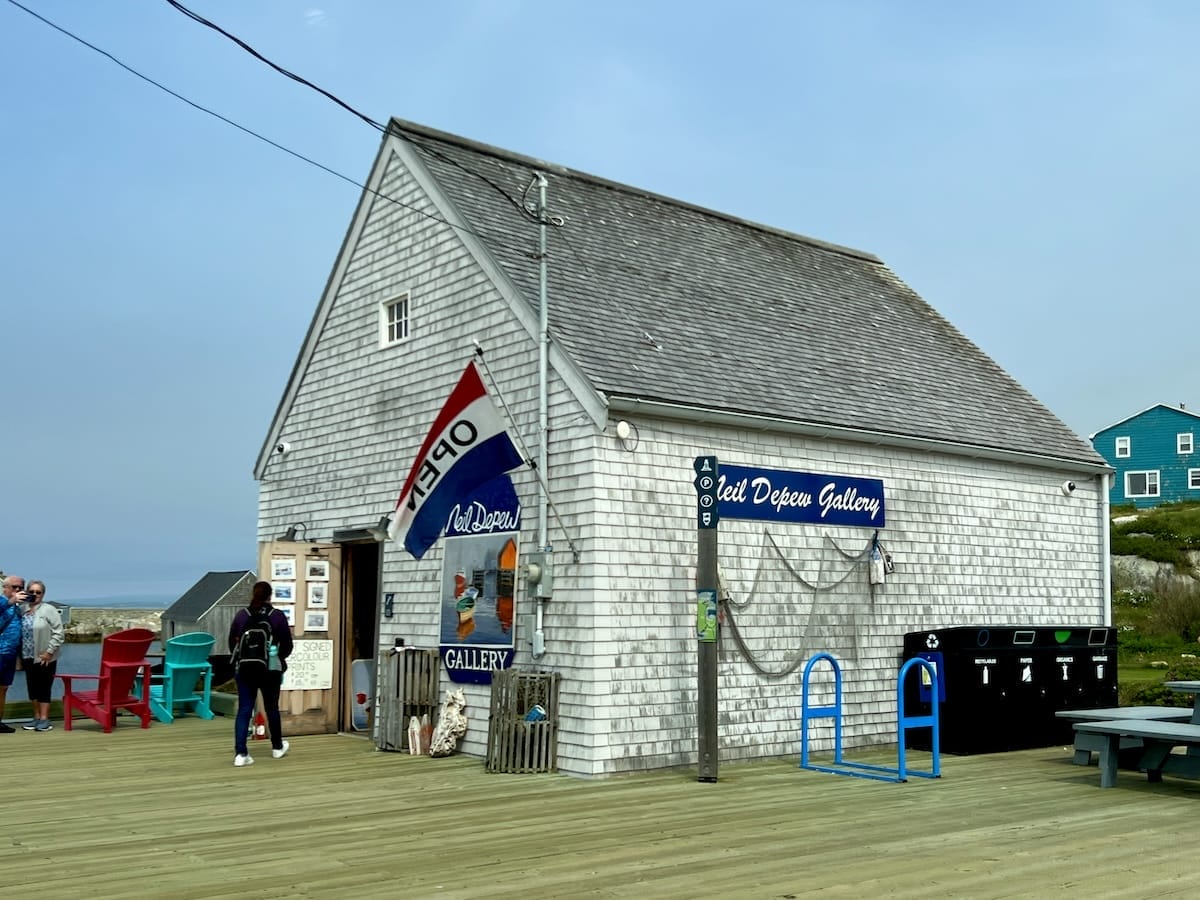 Peggy's Cove art gallery