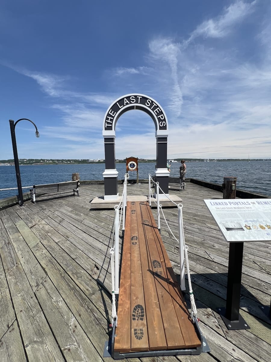 The Last Steps Memorial Arch
