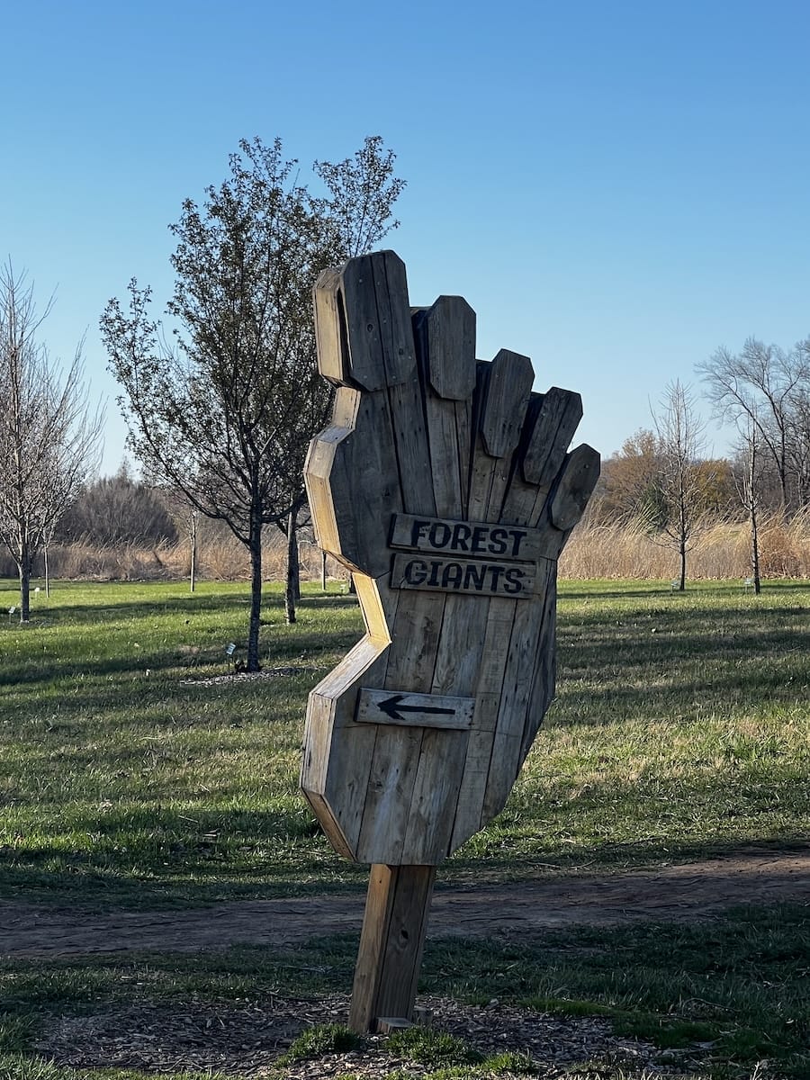 forest giant foot sign