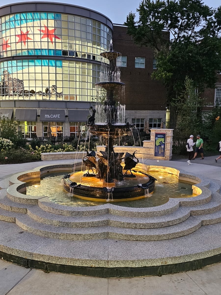 Lincoln Park fountain
